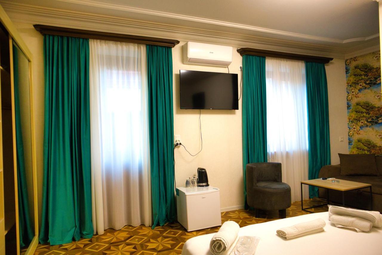 Metekhi View Hotel Тбилиси Экстерьер фото