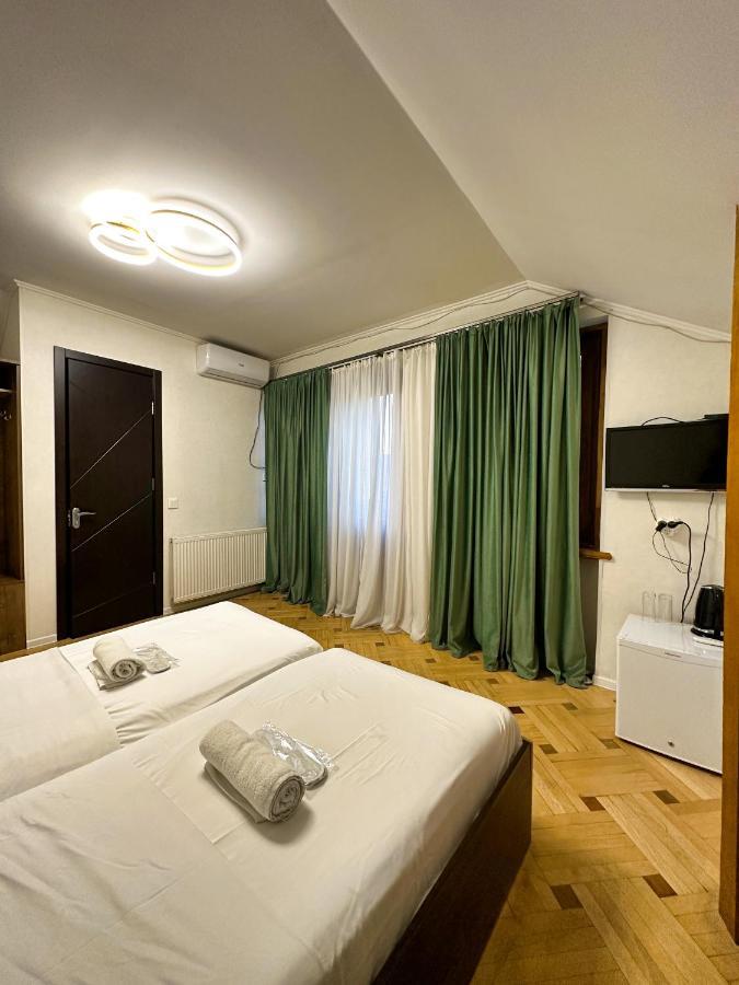 Metekhi View Hotel Тбилиси Экстерьер фото