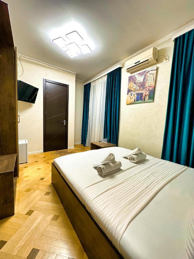 Metekhi View Hotel Тбилиси Экстерьер фото