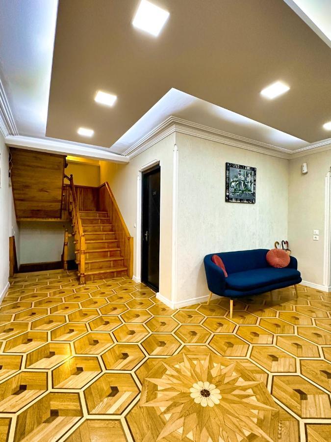 Metekhi View Hotel Тбилиси Экстерьер фото