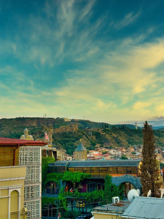 Metekhi View Hotel Тбилиси Экстерьер фото