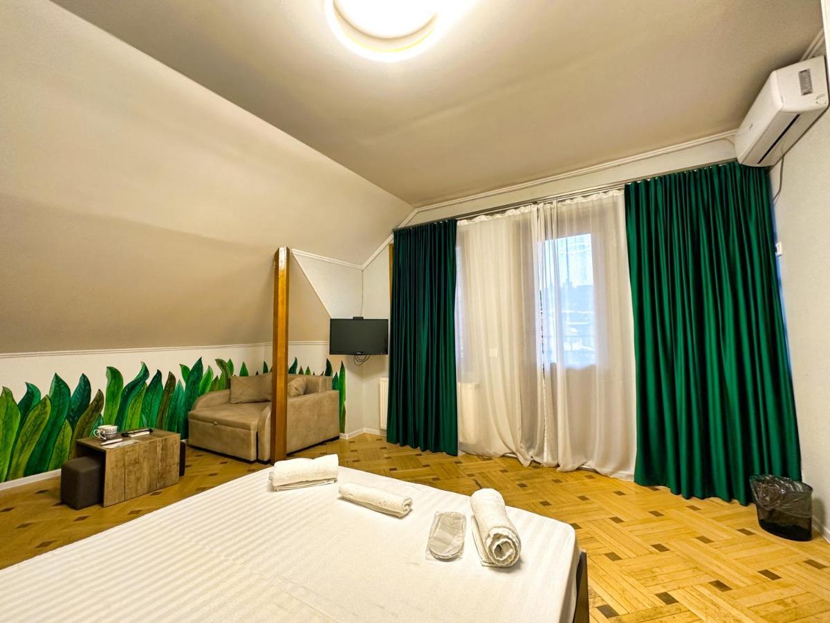 Metekhi View Hotel Тбилиси Экстерьер фото