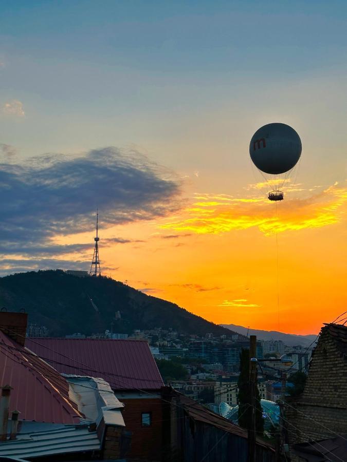 Metekhi View Hotel Тбилиси Экстерьер фото
