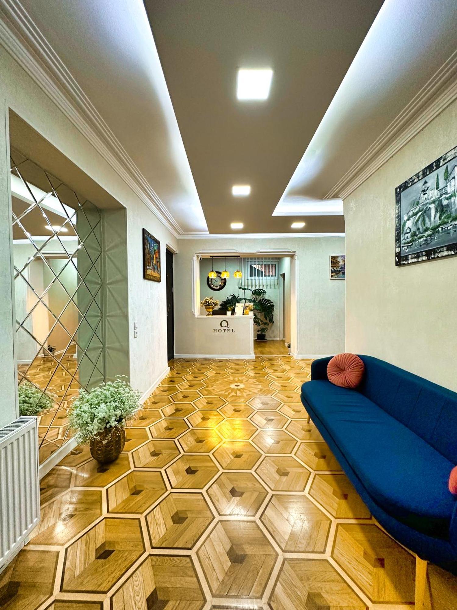 Metekhi View Hotel Тбилиси Экстерьер фото