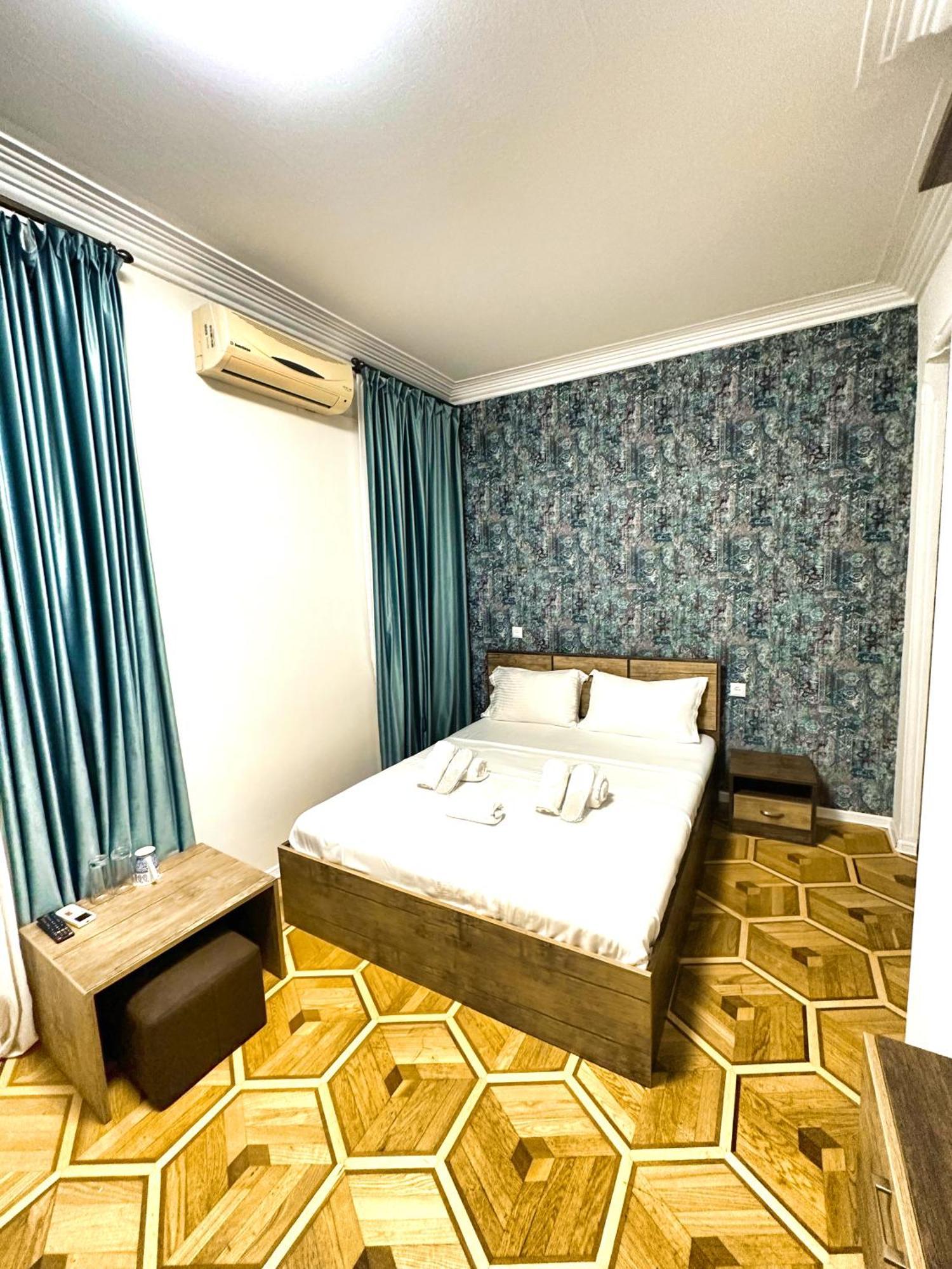 Metekhi View Hotel Тбилиси Экстерьер фото